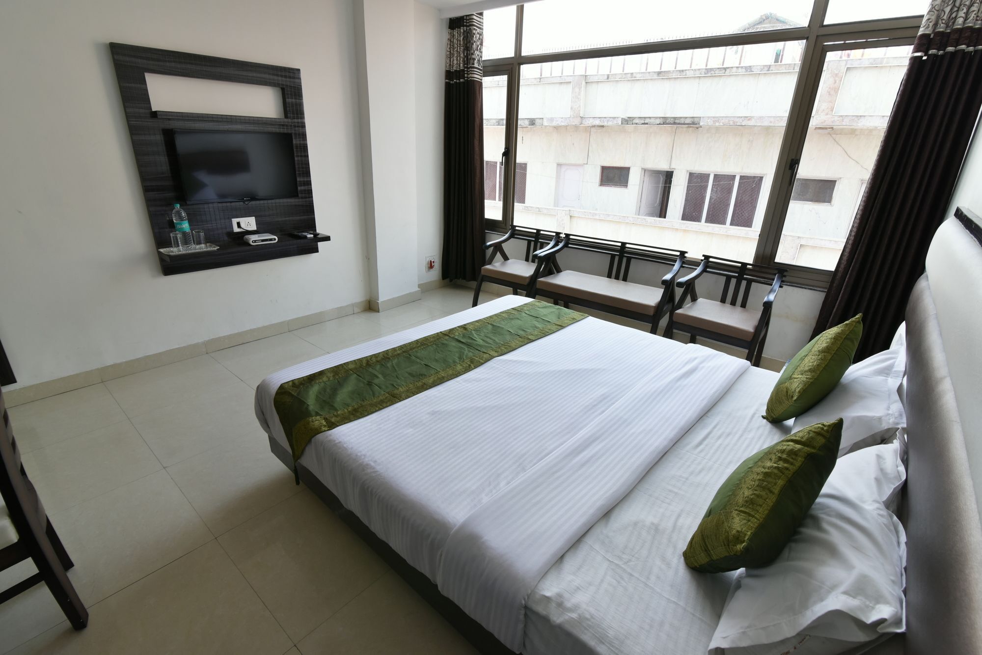 Anand Niketan By Bonjour - On The Ganges Hotel Haridwār Exterior foto
